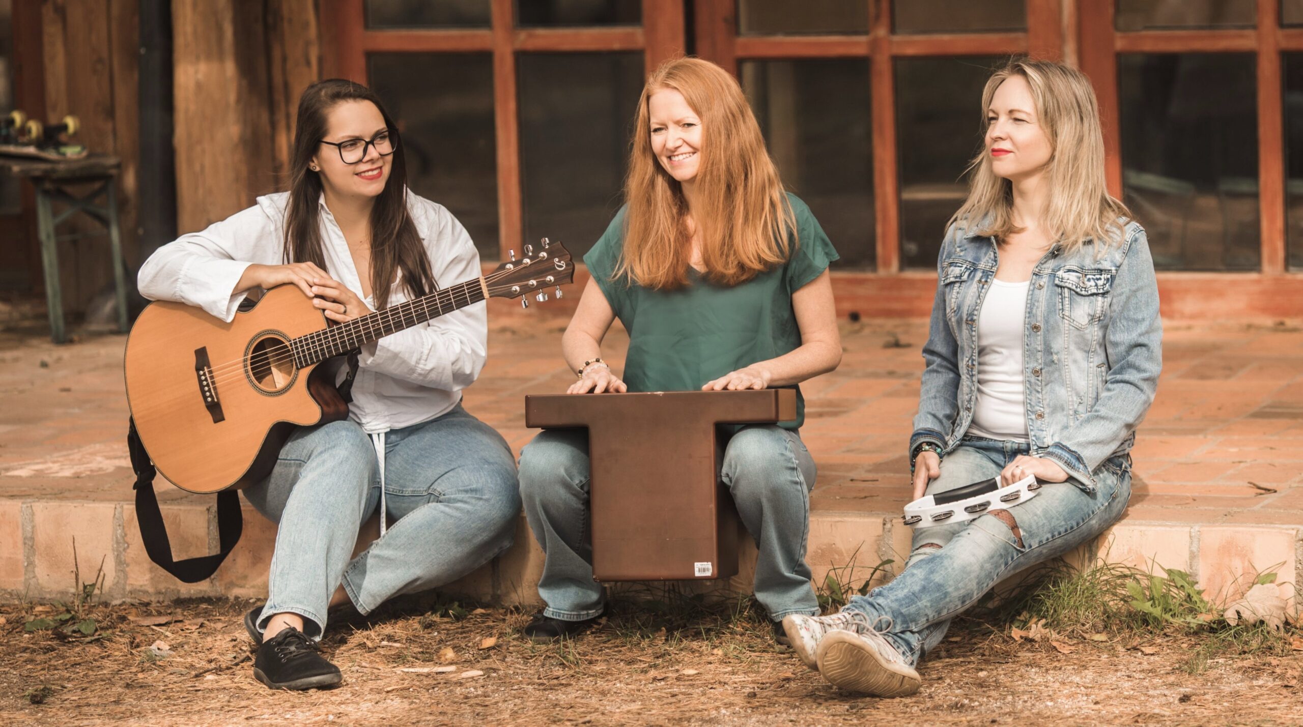 HolkyTonk - dámská kapela s písněmi ze života